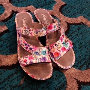 Alegria Strappy Floral Slide Comfort Sandals Women's Size 38 7 adjustable Straps